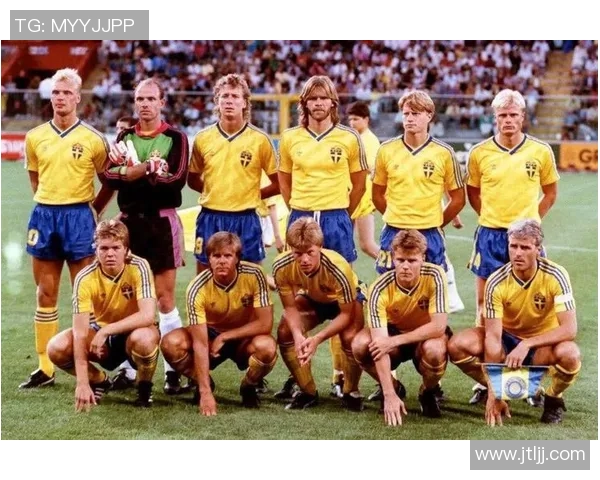 足球明星运动员的传奇人生与赛场背后的故事揭秘