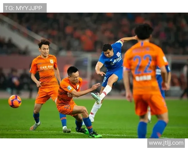 04赛季鲁能与申花的巅峰对决回顾与精彩瞬间分析